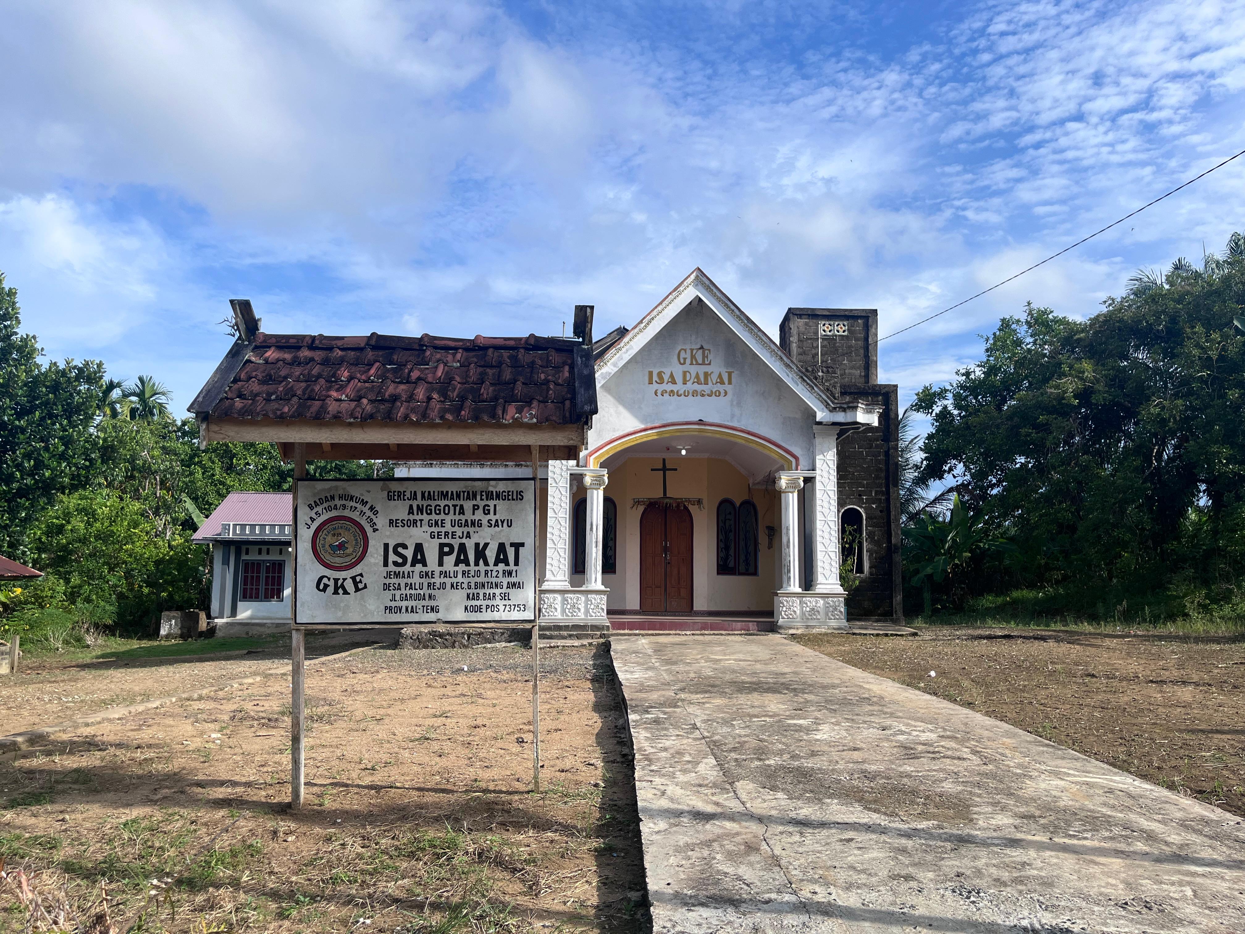 Gereja Isa Pakat